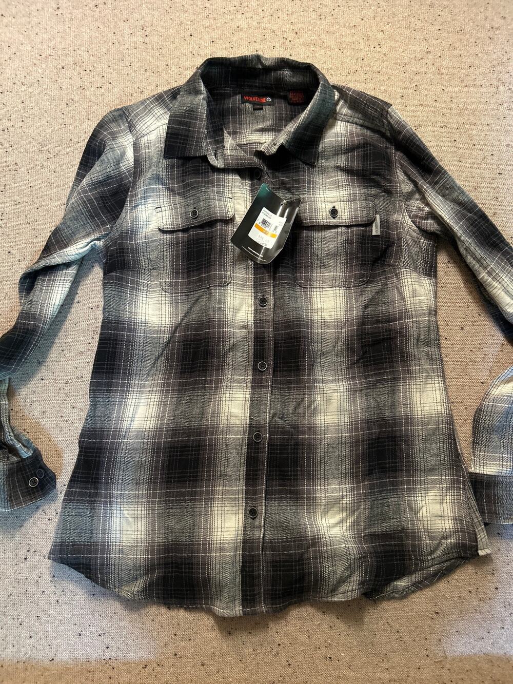 Wolverine Aurora Long Sleeve Women's Black Plaid Flannel Small NWT